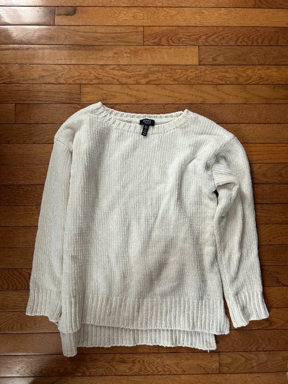 white Fluffy oversized sweater size S